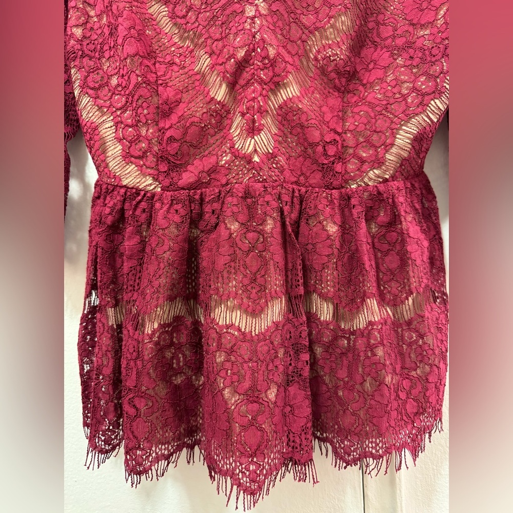 Anthropologie Maeve Lace Peplum Top Burgundy Large - Picture 5 of 7
